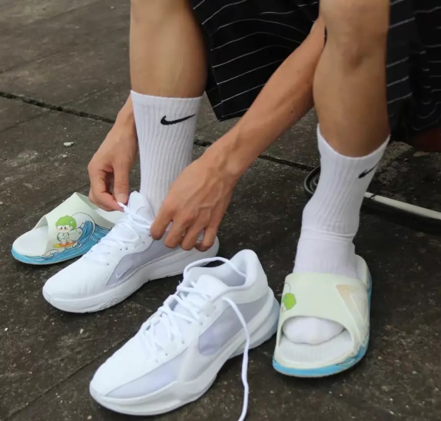 Giày Nike Zoom Freak 5 'Triple White' FN7306-100 — ảnh 3