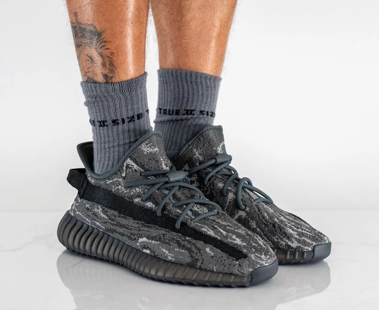 Giày Adidas Yeezy Boost 350 V2 'MX Dark Salt' ID4811 — ảnh 4