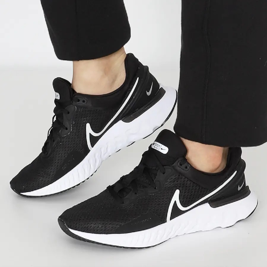 Giày Nike React Miler 3 'Black White' DD0490-001 — ảnh 3