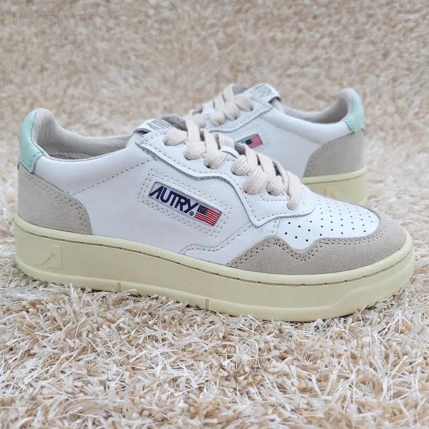 Giày Autry Medalist Low 'White Light Blue' AULW-LS47 — ảnh 2