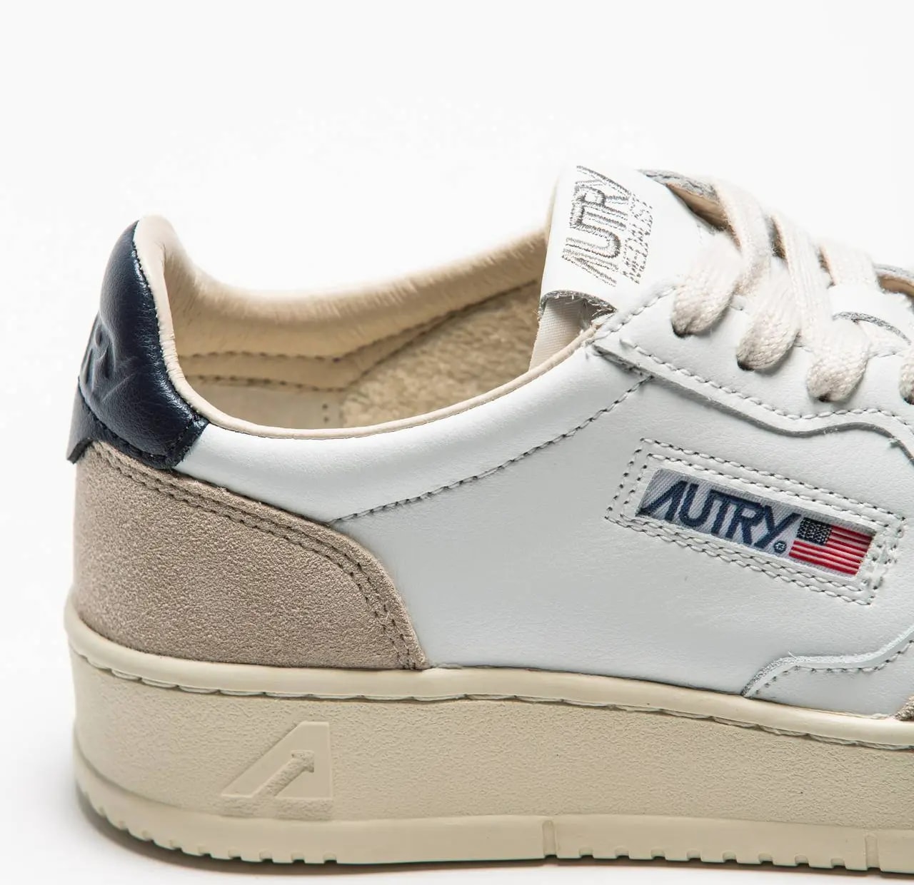 Giày Autry Medalist Low Leather Suede 'White Blue' AULW-LS28 — ảnh 3