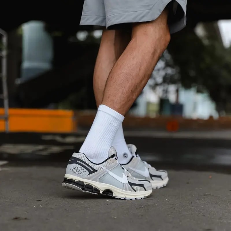 Giày Nike Air Zoom Vomero 5 'Supersonic' FN7649-110 — ảnh 2