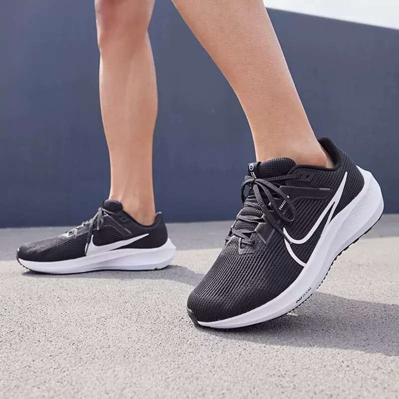 Giày Nike Air Zoom Pegasus 40 Wide 'Black White' DV7480-001 — ảnh 2