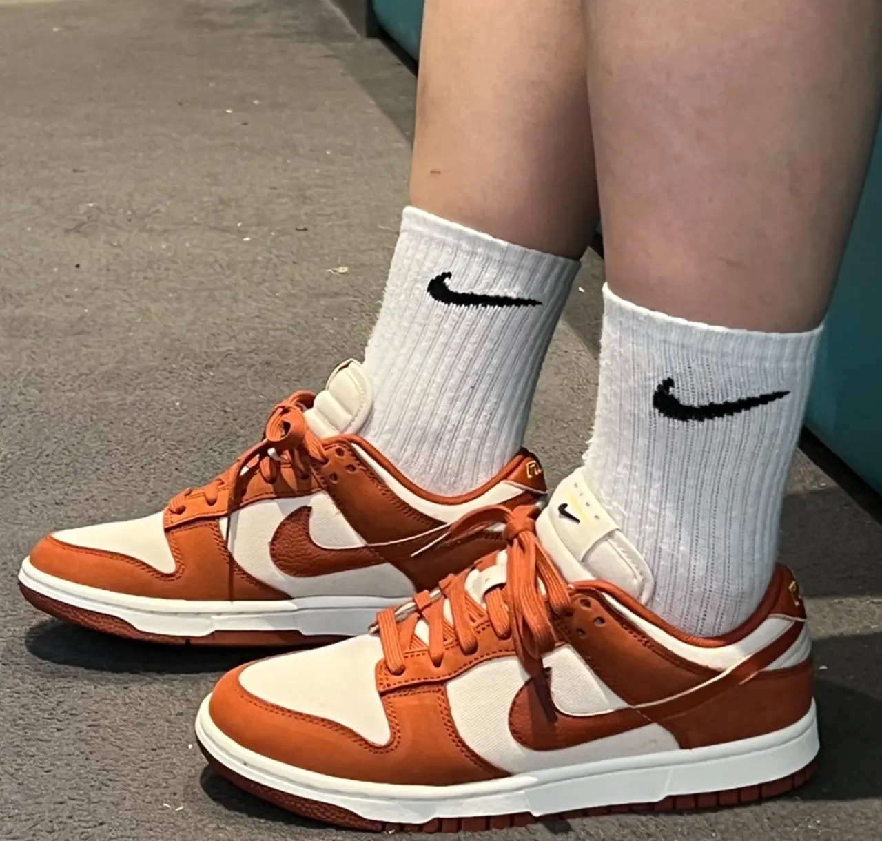 Giày Nike Dunk Low LX 'Rugged Orange' DZ2710-101 — ảnh 3
