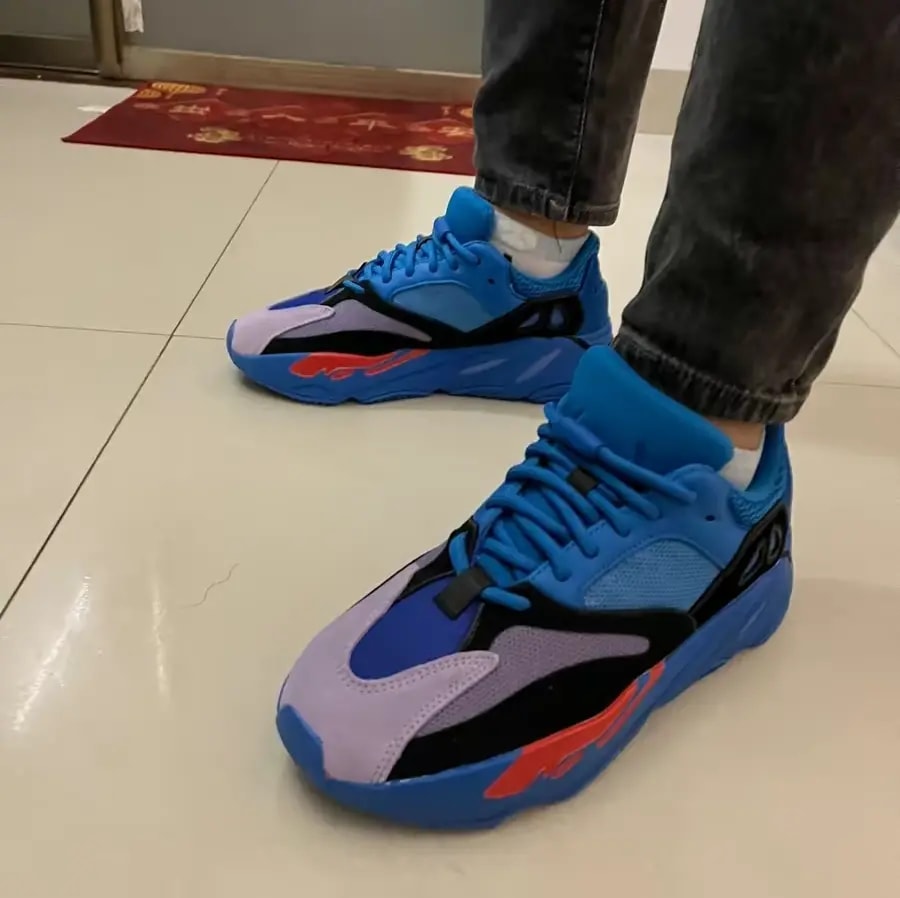 Giày Adidas Yeezy Boost 700 'Hi-Res Blue' HP6674 — ảnh 2