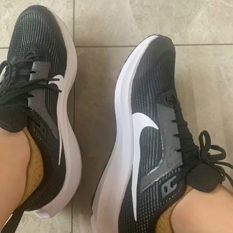 Giày Nike Air Zoom Pegasus 40 GS 'Black White' DX2498-001 — ảnh 4