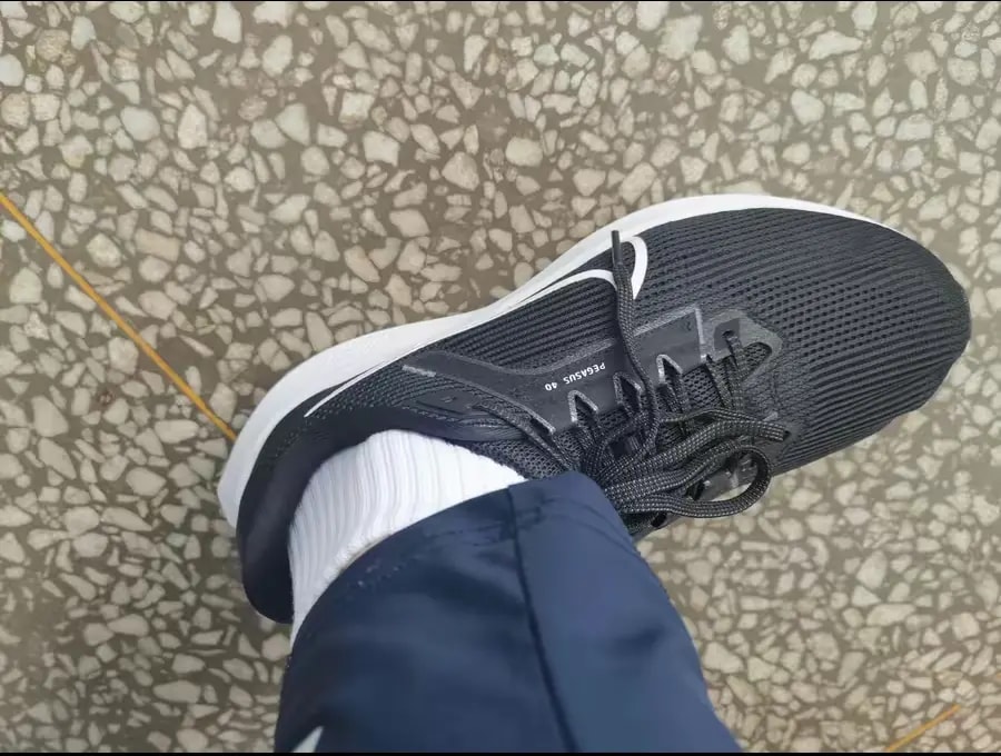 Giày Nike Air Zoom Pegasus 40 Wide 'Black White' DV7480-001 — ảnh 4