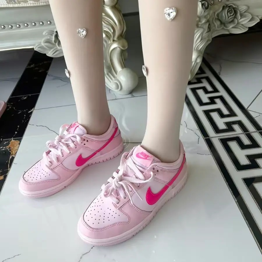 Giày Nike Dunk Low GS 'Triple Pink' DH9765-600 — ảnh 3
