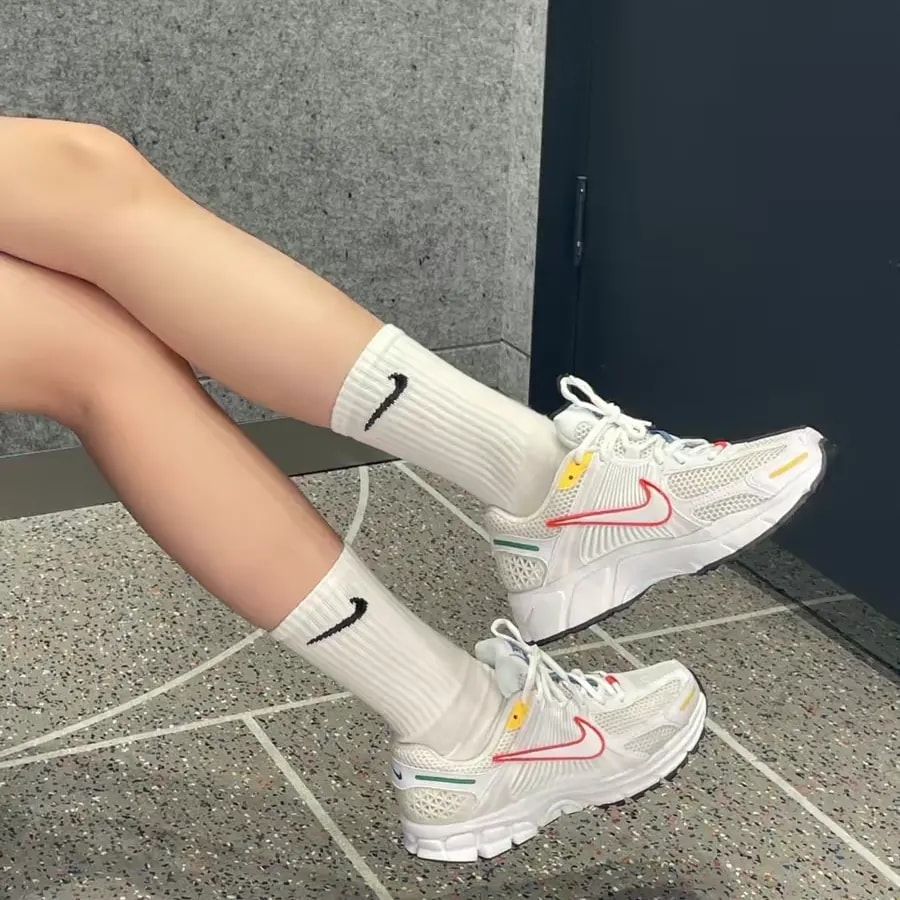 Giày Nike Air Zoom Vomero 5 'Primary Colors' FN3446-111 — ảnh 2