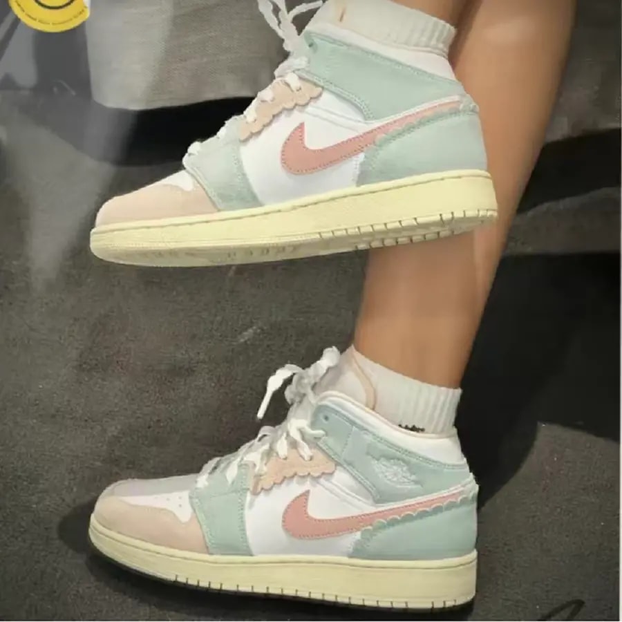 Giày Nike Air Jordan 1 Mid SE GS 'Scalloped Edge' DZ5361-100 — ảnh 4