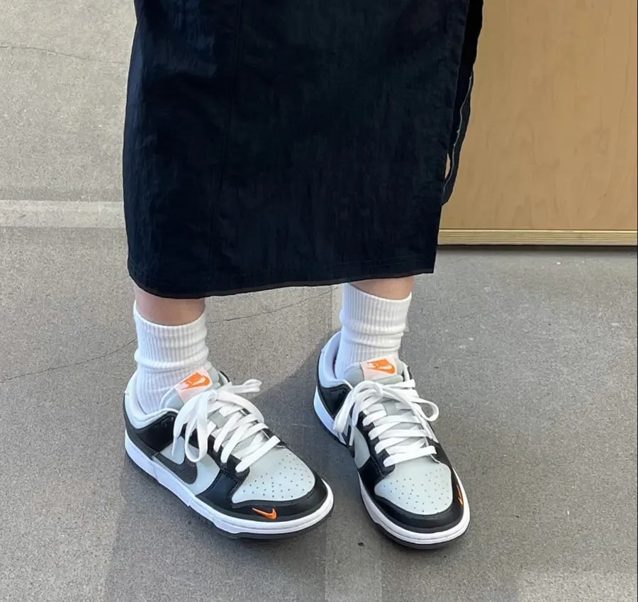 Giày Nike Dunk Low 'Black Total Orange' FN7808-001 — ảnh 5