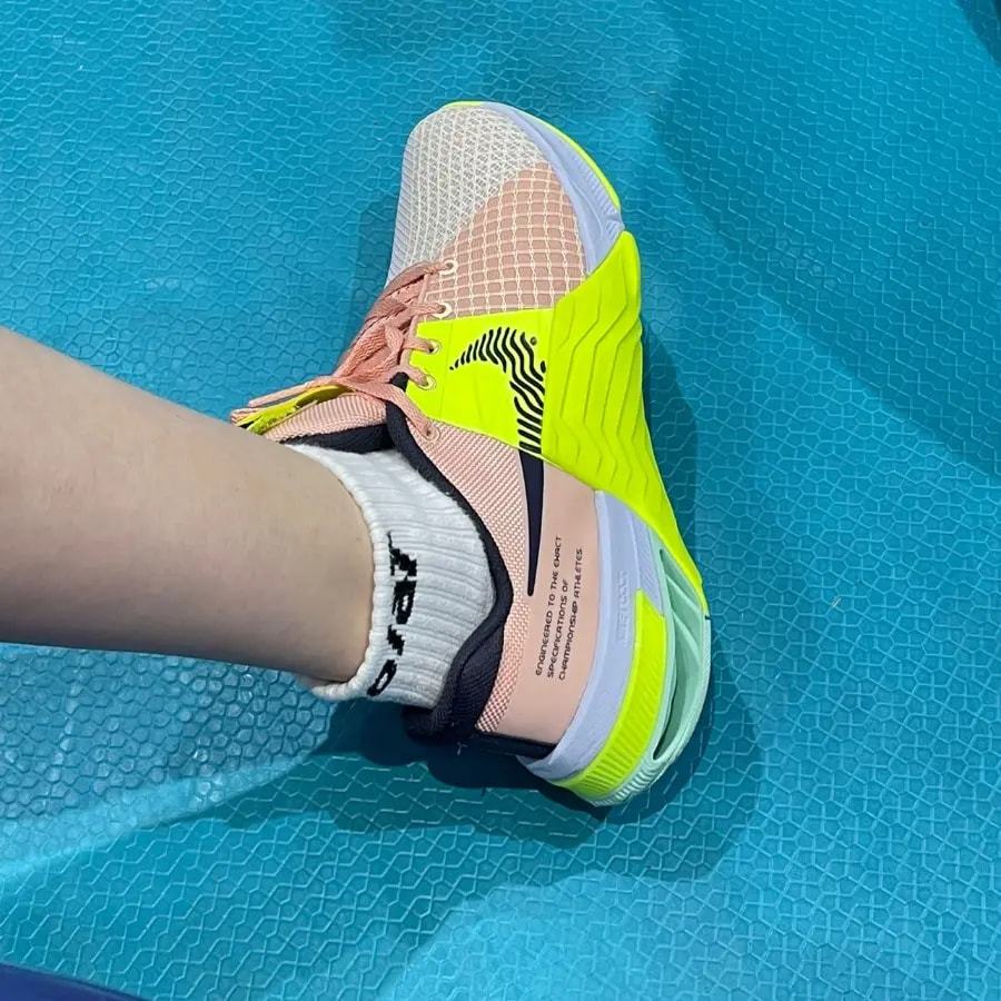Giày Nike Metcon 8 'Arctic Orange Volt' DO9327-800 — ảnh 3