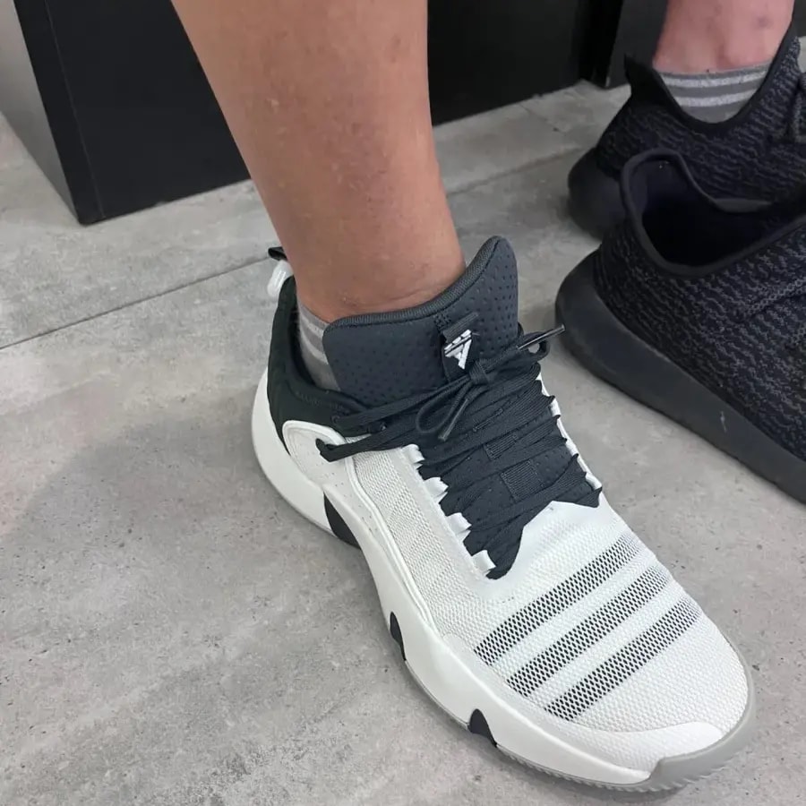 Giày Adidas Trae Unlimited 'White' IF5609 — ảnh 2