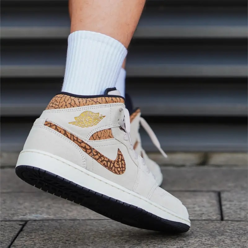 Giày Nike Air Jordan 1 Mid SE 'Brown Elephant' DZ4129-102 — ảnh 5