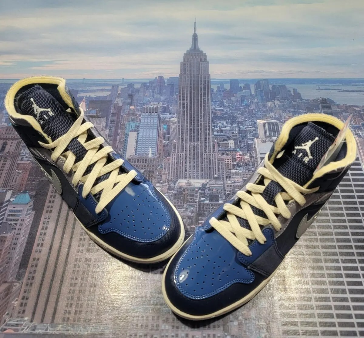 Giày Nike Air Jordan 1 Mid SE Craft 'Obsidian' DX2193-400 — ảnh 2