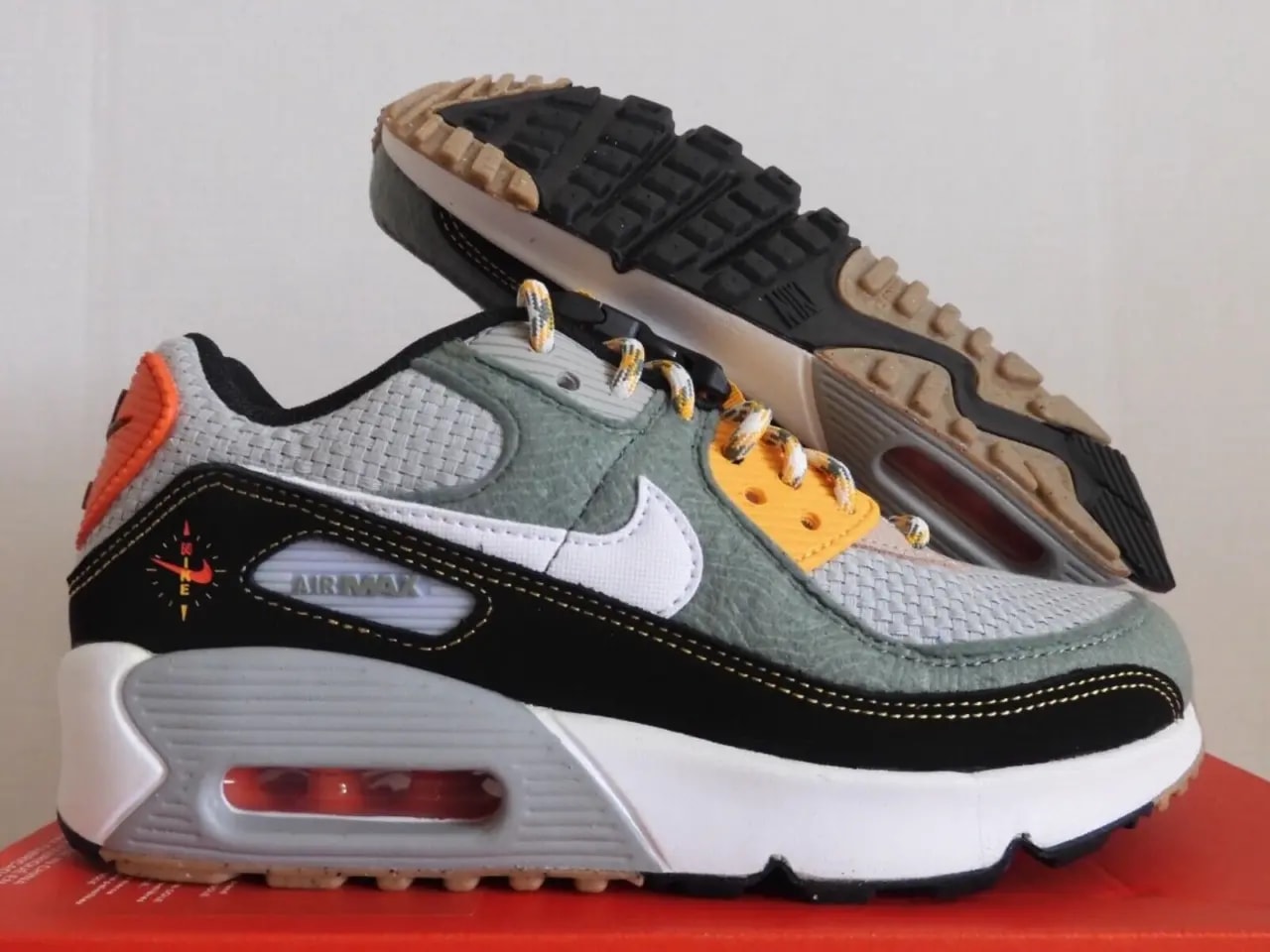 Giày Nike Air Max 90 GS 'Swoosh Compass' DC2529-300 — ảnh 4