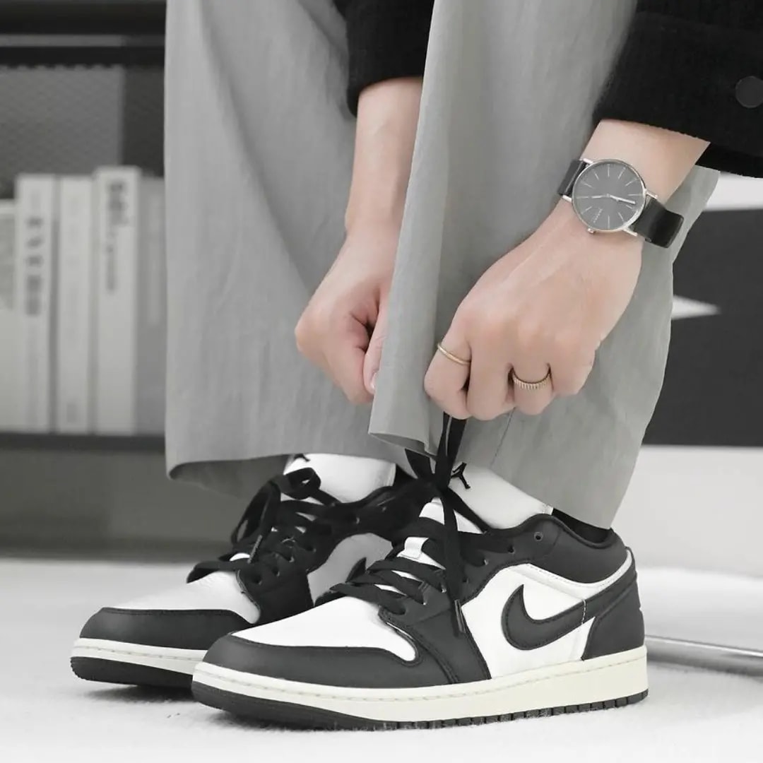 Giày Nike Air Jordan 1 Low SE 'Vintage Panda' FB9893-101 — ảnh 2