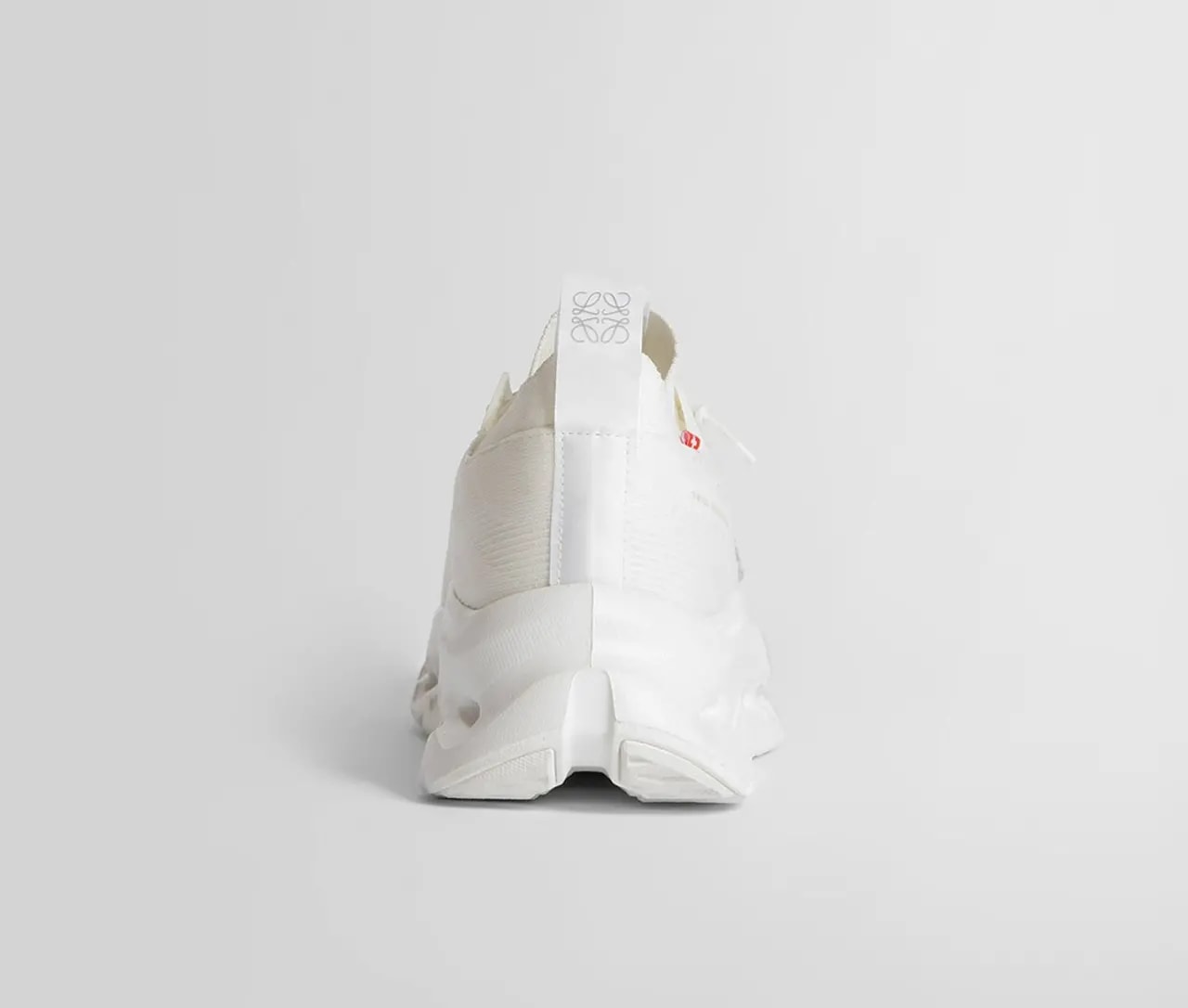 Giày Loewe x On Running Cloudtilt 'All White' L929282X15-3089 — ảnh 5