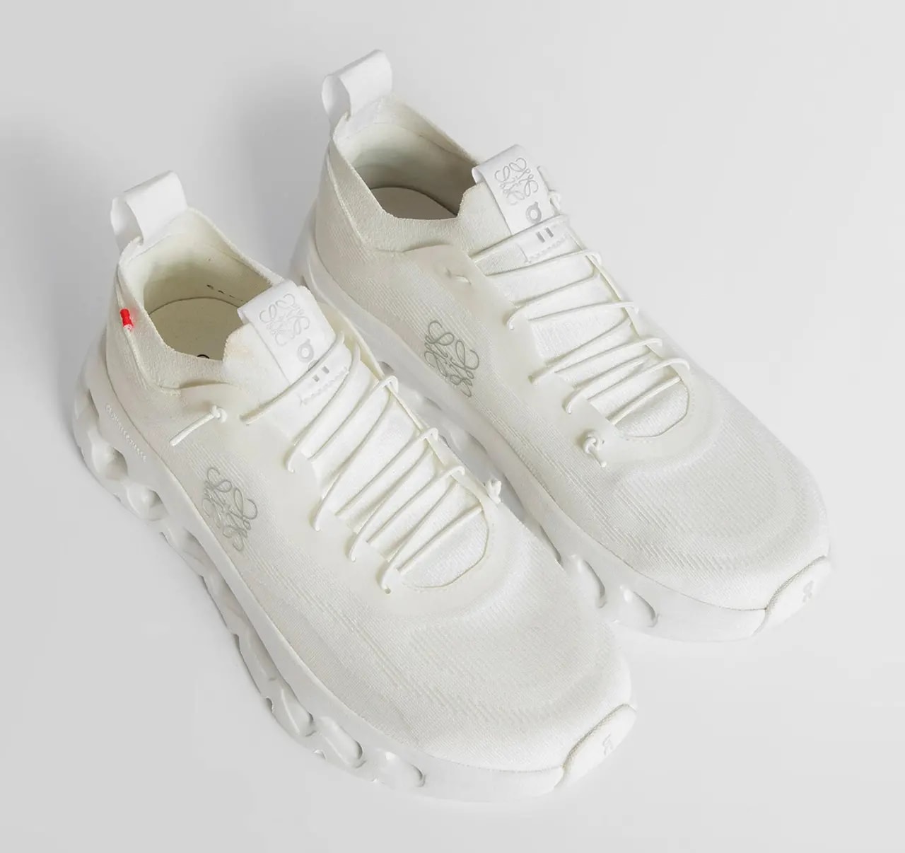 Giày Loewe x On Running Cloudtilt 'All White' L929282X15-3089 — ảnh 3