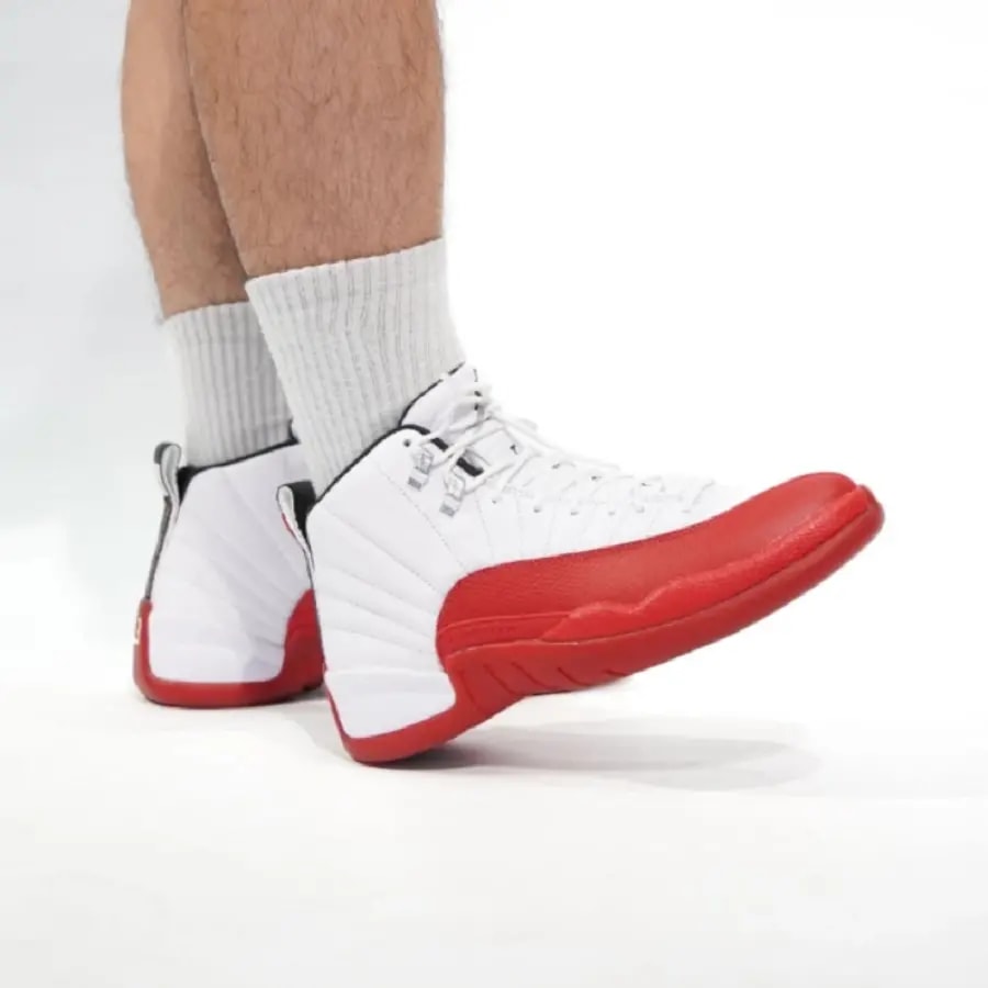 Giày Nike Air Jordan 12 Retro 'Cherry' CT8013-116 — ảnh 4