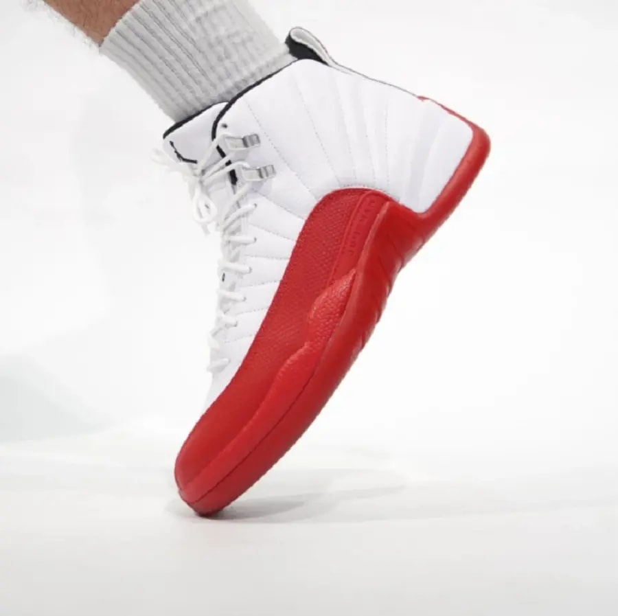 Giày Nike Air Jordan 12 Retro 'Cherry' CT8013-116 — ảnh 5