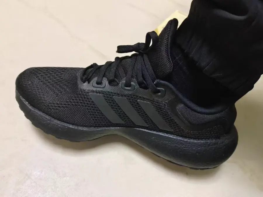 Giày Adidas PureBoost 22 'Triple Black' GW8589 — ảnh 4