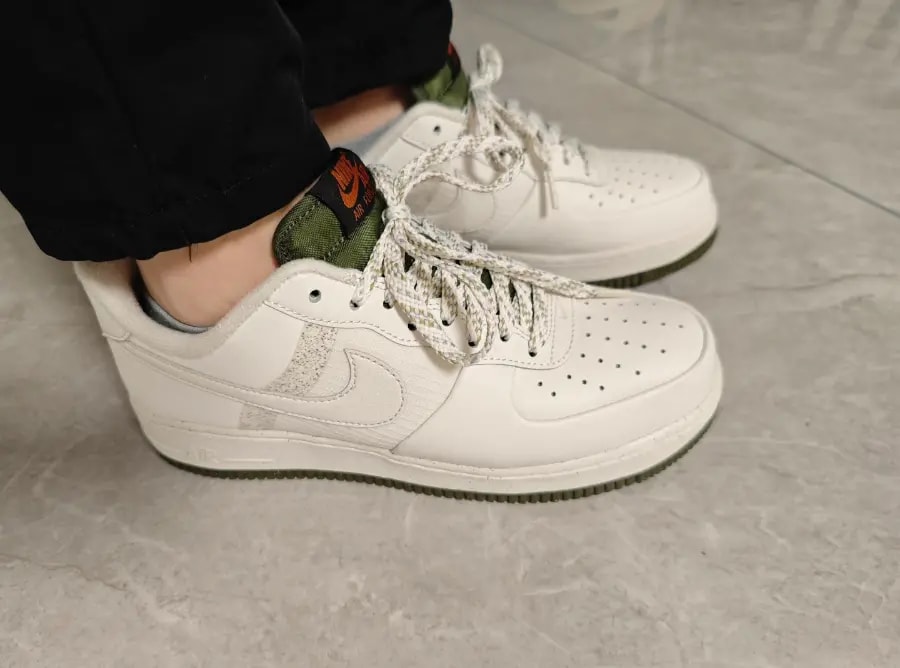 Giày Nike Air Force 1 '07 LV8 'Cargo Khaki' FB8877-001 — ảnh 2