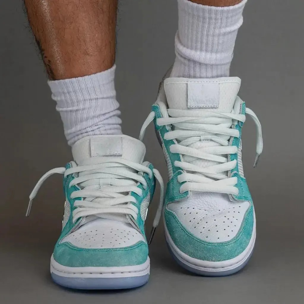 Giày Nike SB Dunk Low 'April Skateboards' FD2562-400 — ảnh 3