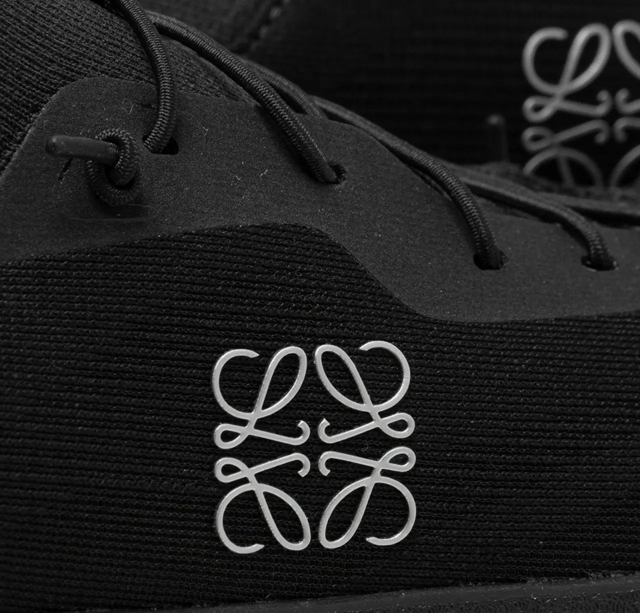 Giày Loewe x On Running Cloudtilt 'All Black' L929282X15-3088 — ảnh 3
