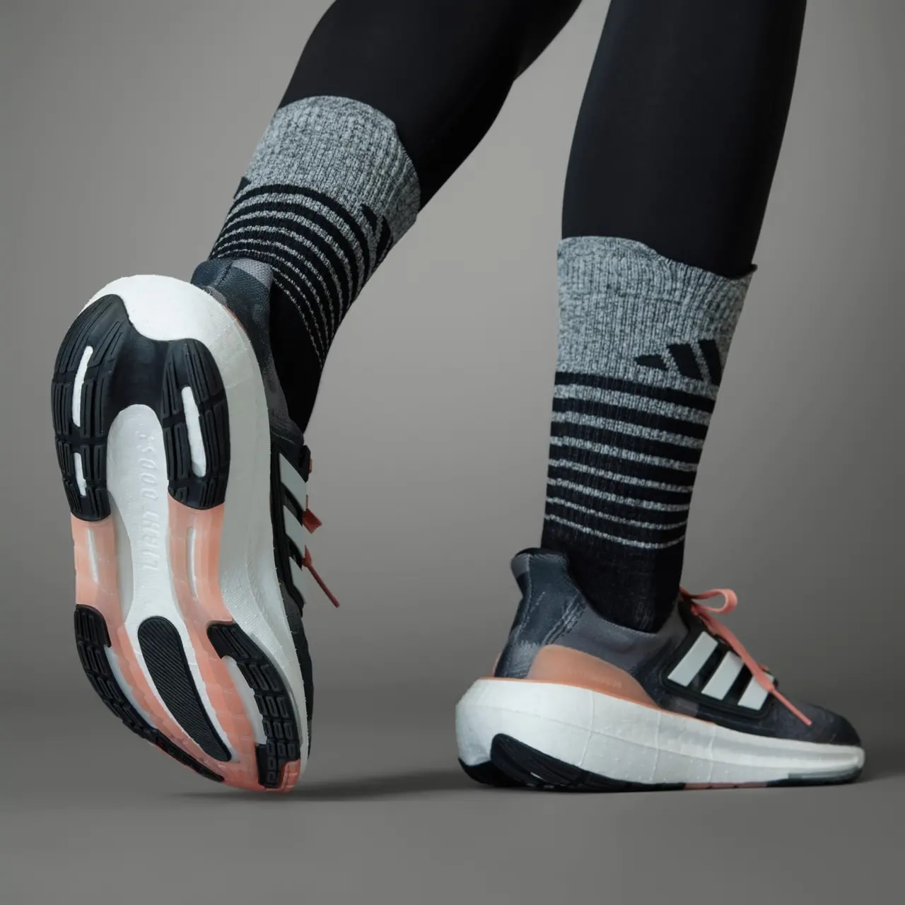 Giày Adidas UltraBoost Light 'Grey Wonder Clay' IE1745 — ảnh 4