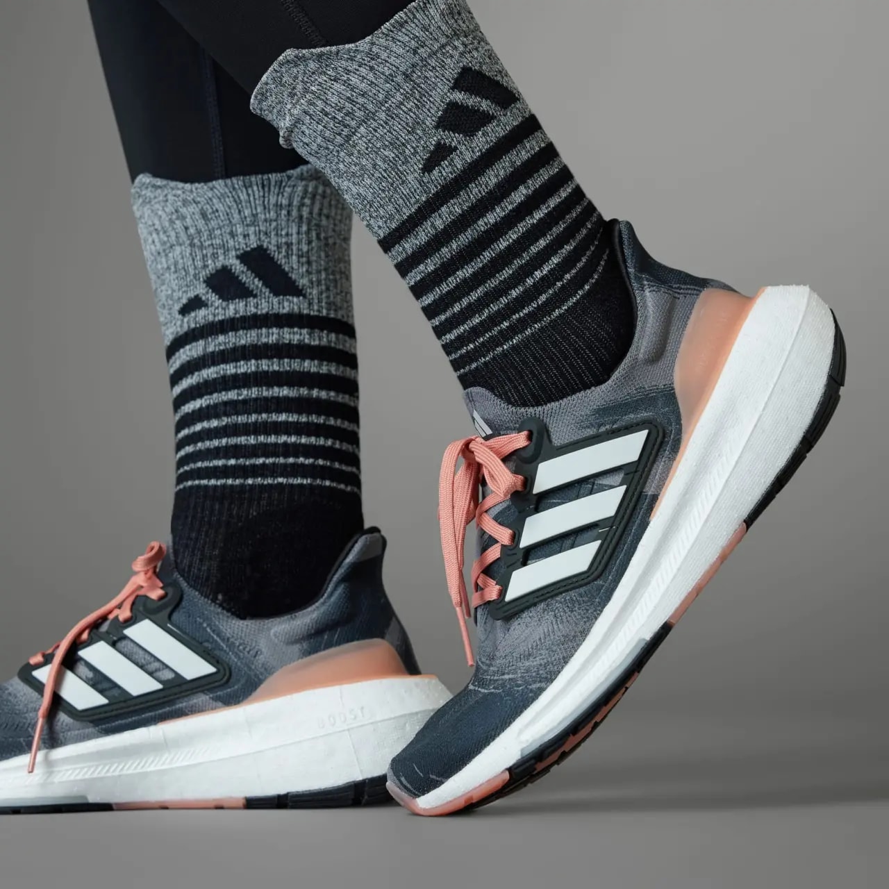 Giày Adidas UltraBoost Light 'Grey Wonder Clay' IE1745 — ảnh 5