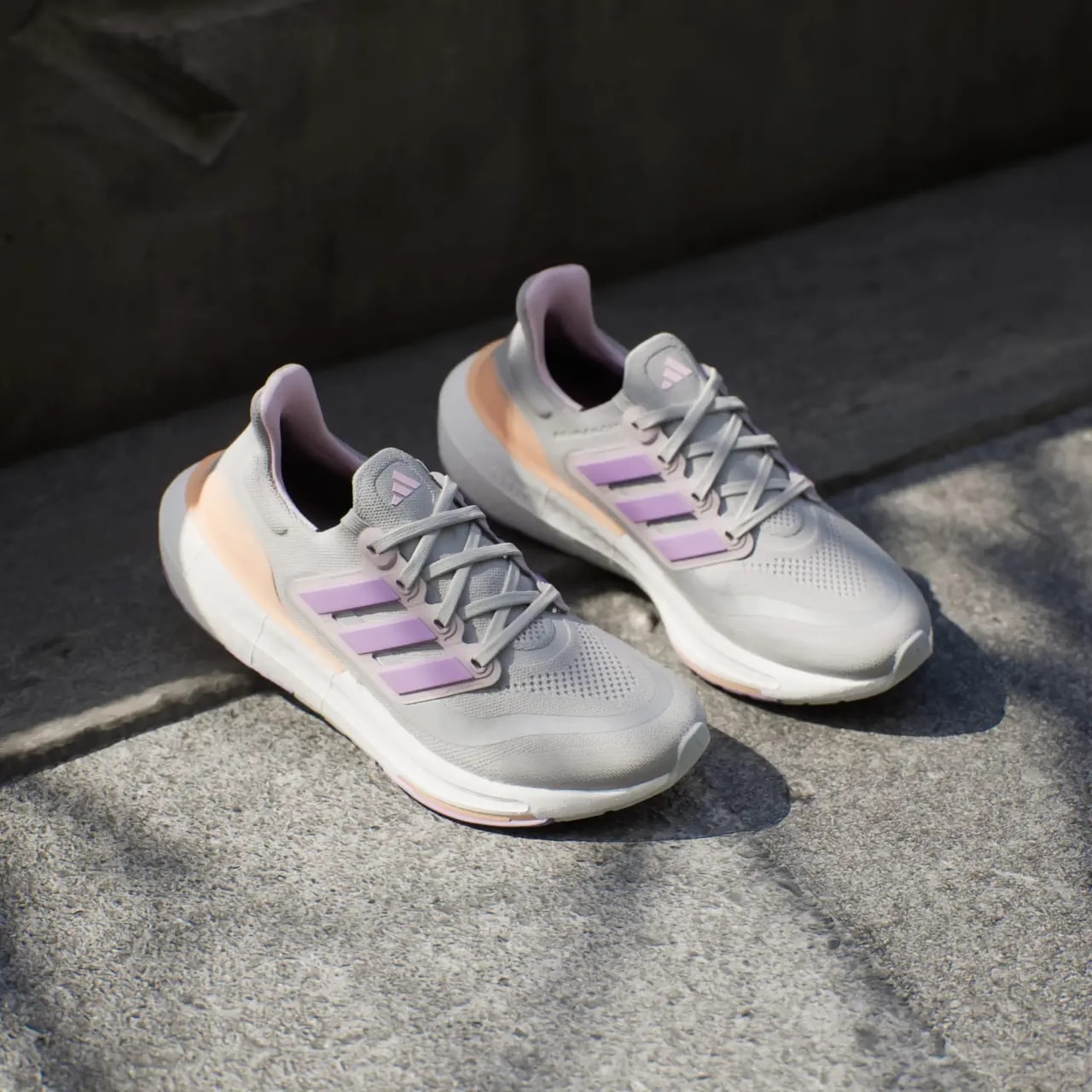 Giày Adidas UltraBoost Light 'Grey Violet Fusion' IE1762 — ảnh 2