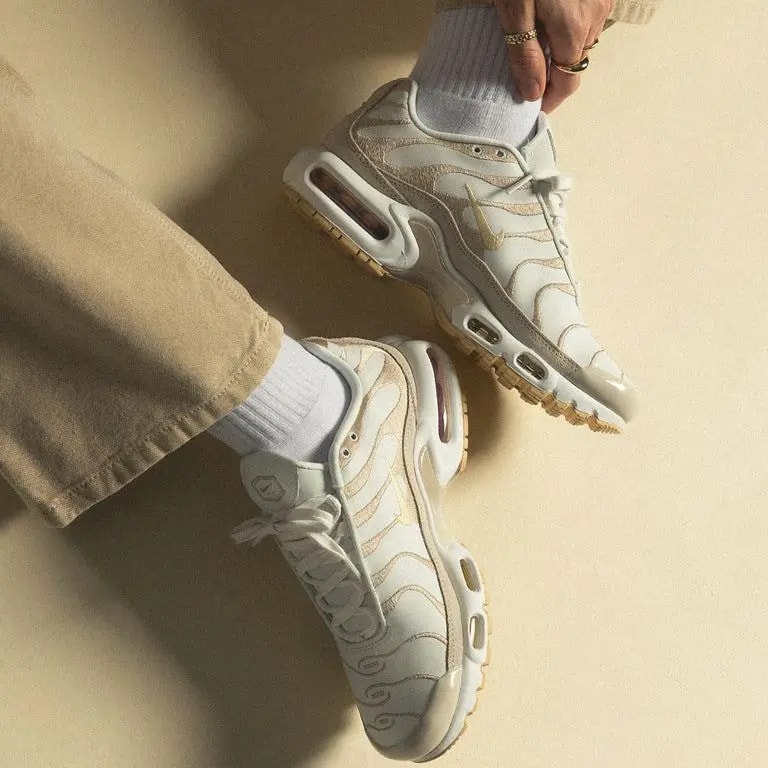 Giày Nike Air Max Plus Premium 'Sanddrift' DZ2832-101 — ảnh 2