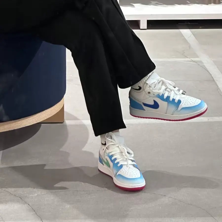 Giày Nike Air Jordan 1 Low 'Blue Gradient' FN8895-141 — ảnh 2