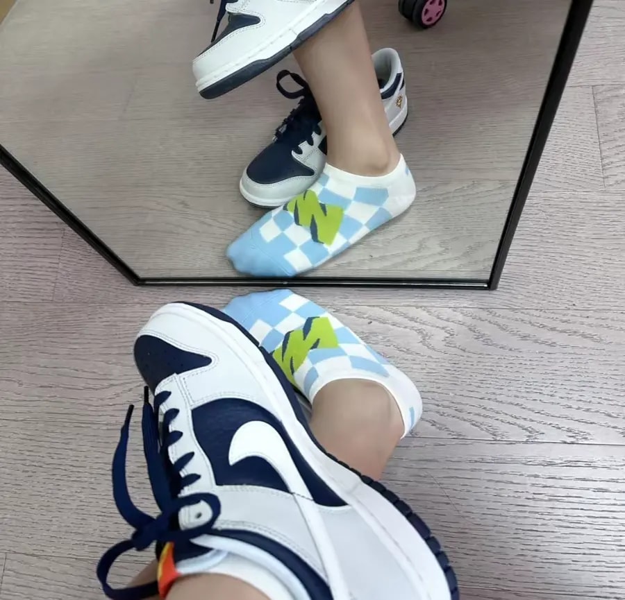 Giày Nike Dunk Low GS 'White Midnight Navy' FN6968-025 — ảnh 4