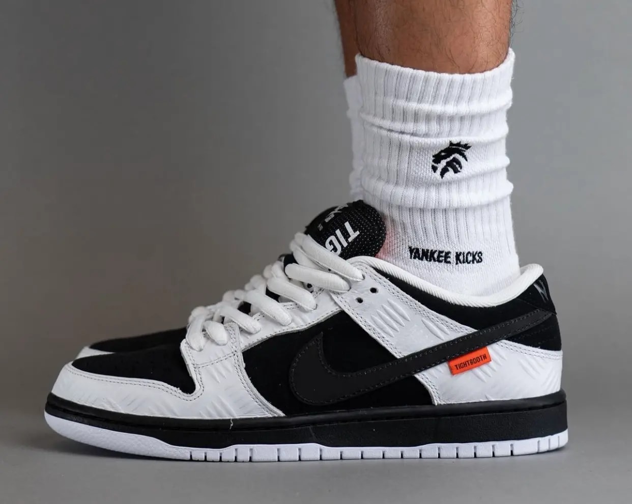 Giày Nike TIGHTBOOTH x Dunk Low SB FD2629-100 — ảnh 3