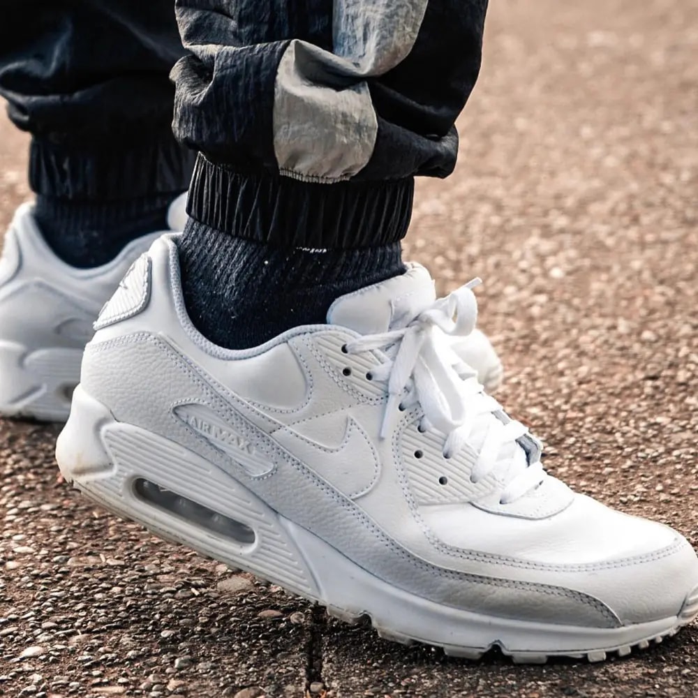 Giày Nike Air Max 90 LTR 'Triple White' CZ5594-100 — ảnh 4