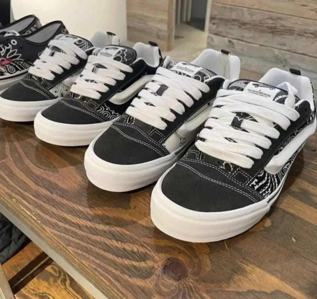 Giày Vans Knu Skool 'Bandana Black' VN0007QDBMW — ảnh 2