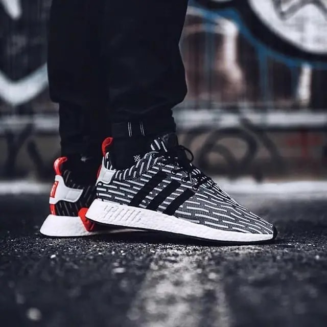 Giày Adidas NMD R2 'Black White' BB2951 — ảnh 4
