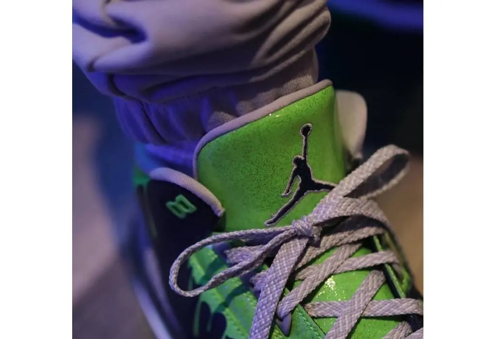 Giày Nike Air Jordan 3 "Doernbecher" FZ3030-919 — ảnh 3