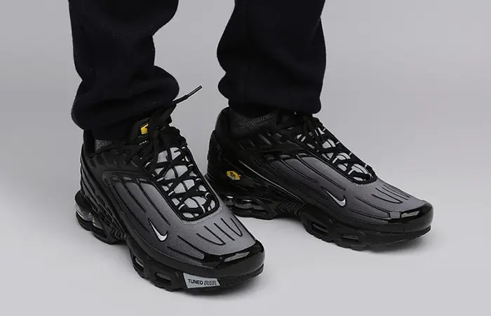 Giày Nike Air Max Plus 3 'Black Wolf Grey' CJ9684-002 — ảnh 2