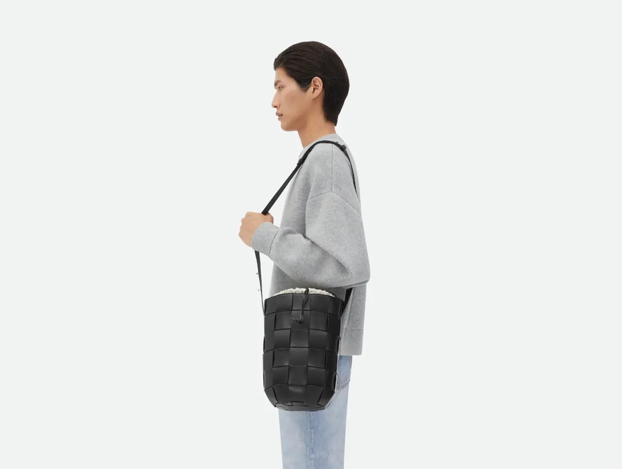 Túi Bottega Veneta Cassette Lantern 'Black' 765618VB1K08803 — ảnh 2