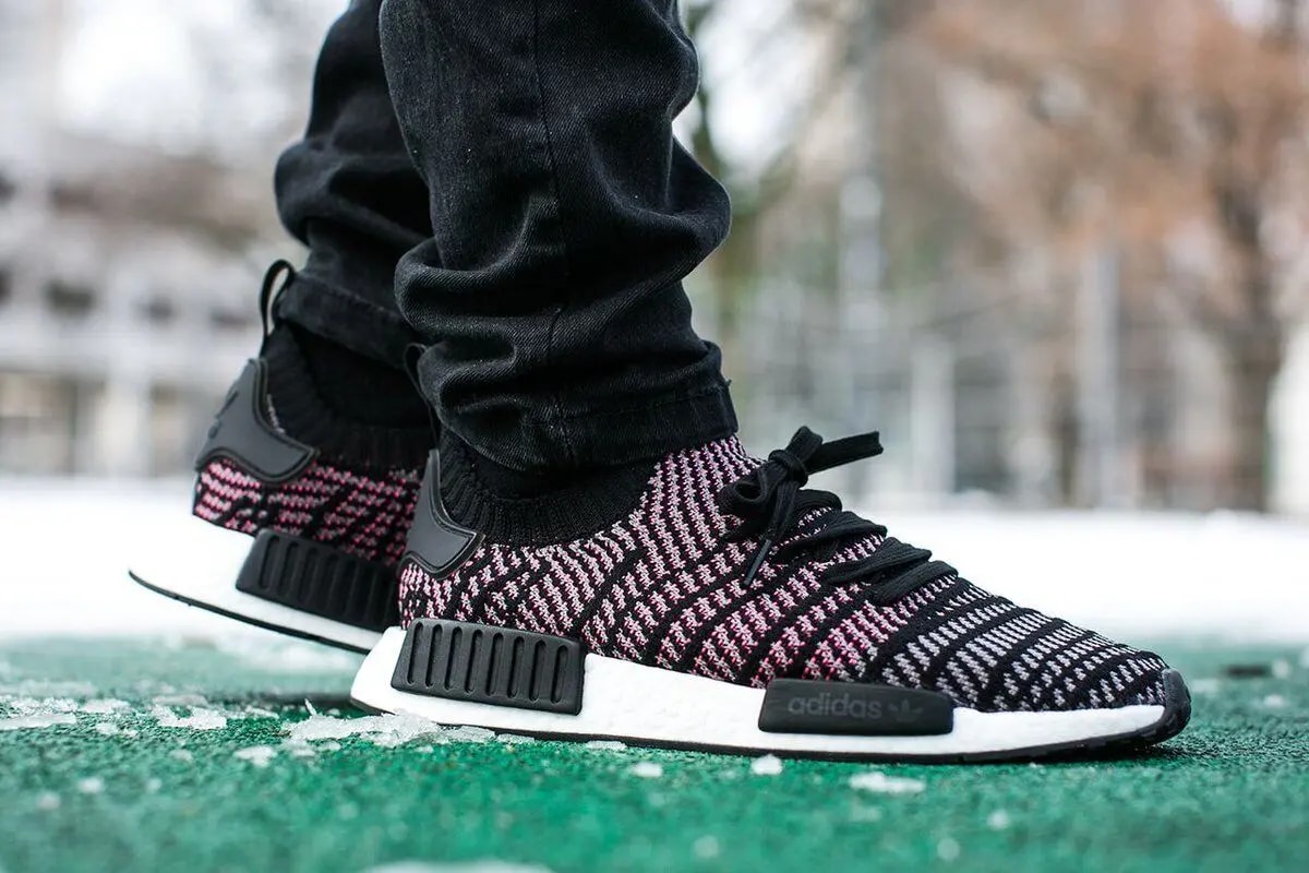 Giày Adidas NMD R1 'Grey Solar Pink' CQ2386 — ảnh 3