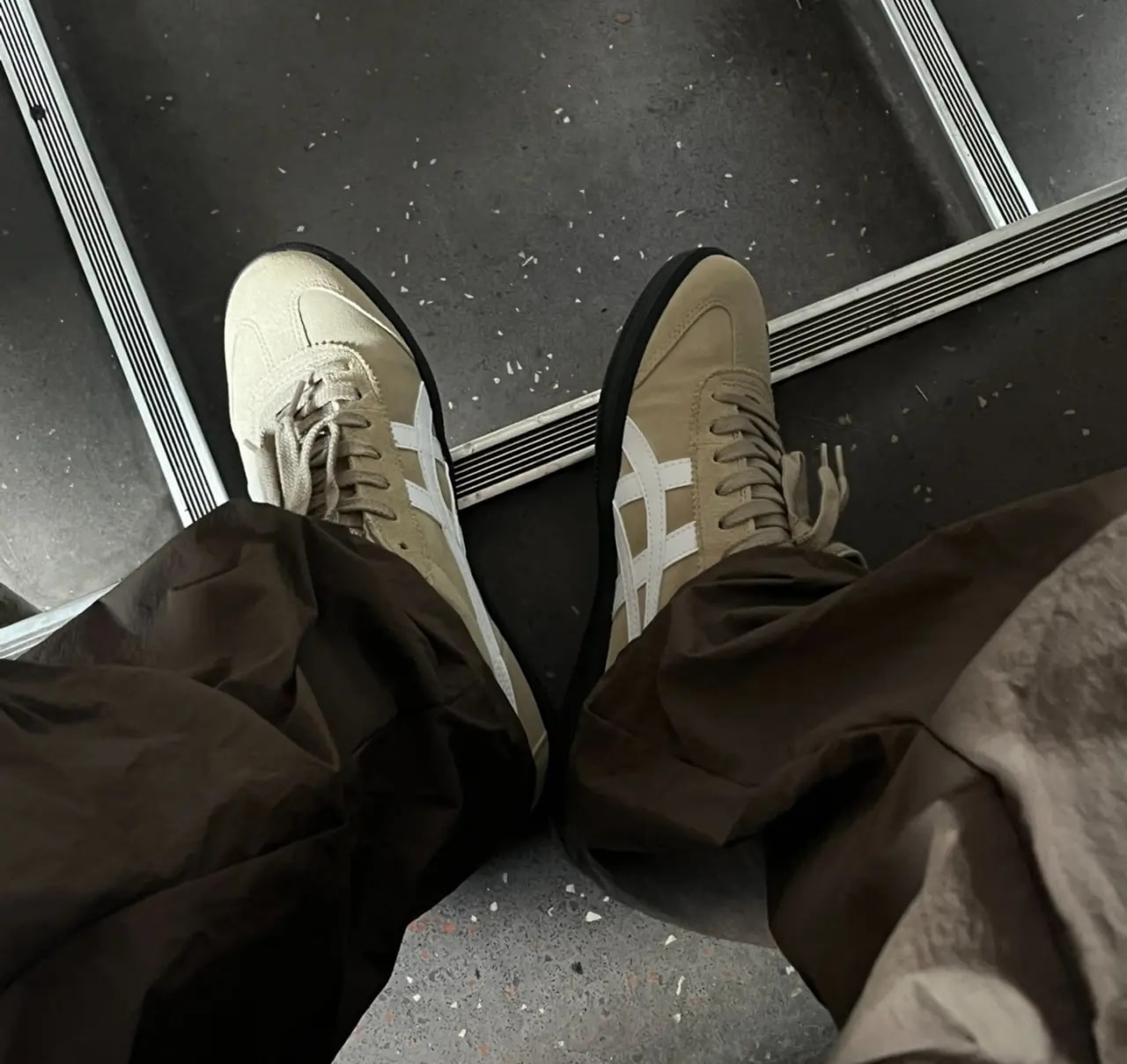 Giày Onitsuka Tiger Tokuten 'Beige White Black' 1183A907-203 — ảnh 4