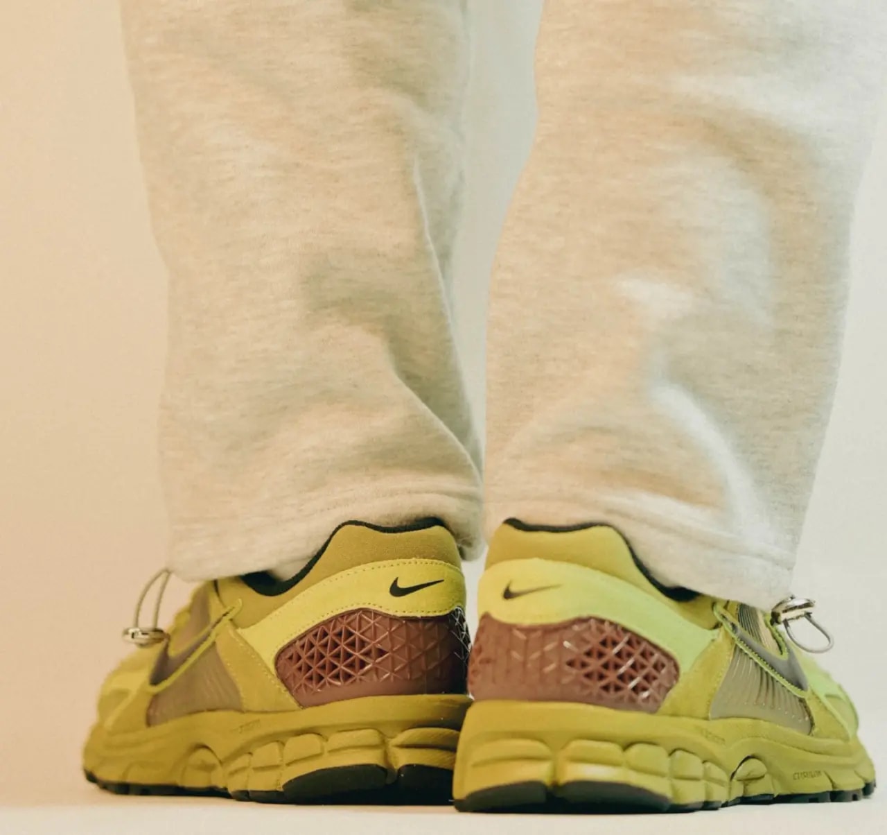 Giày Nike Zoom Vomero 5 'Pacific Moss' FJ1910-300 — ảnh 2