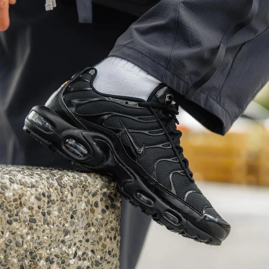 Giày Nike Air Max Plus 'Triple Black' 604133-050 — ảnh 2