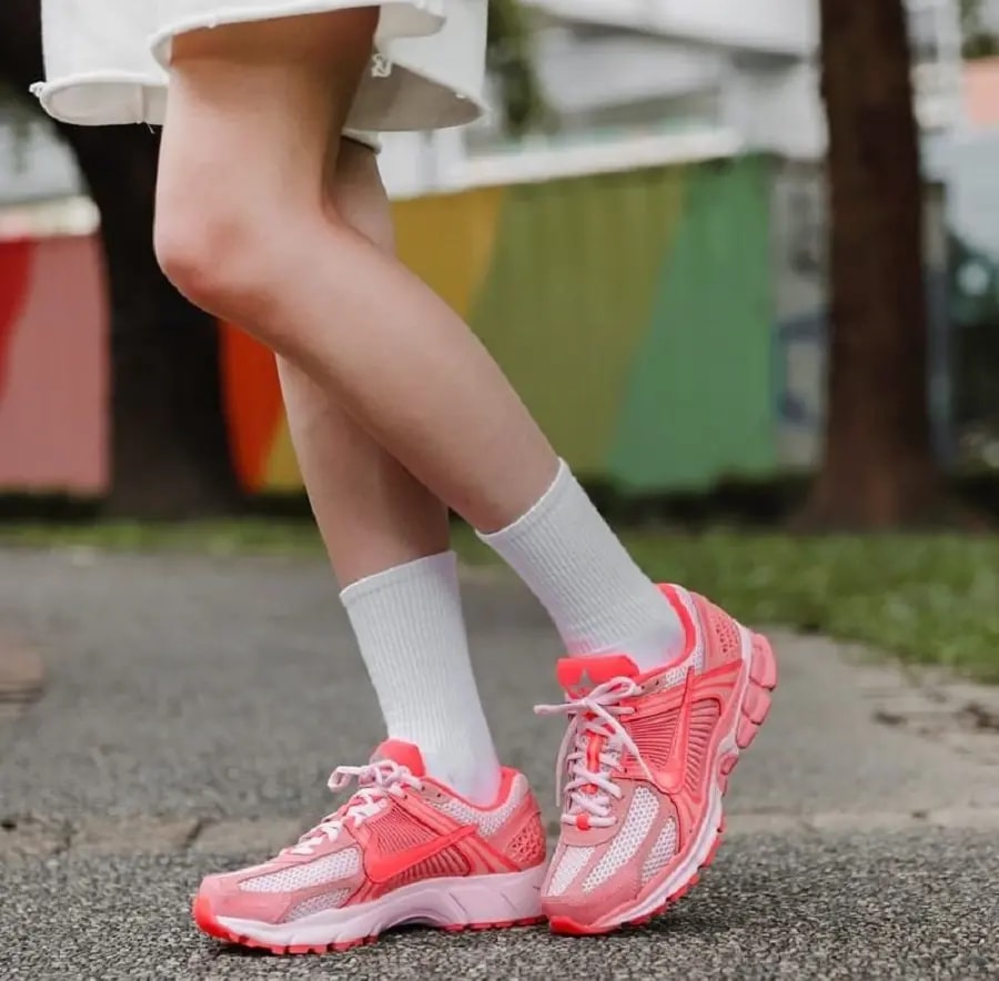 Giày Nike Air Zoom Vomero 5 'Barbie' FQ0257-666 — ảnh 4