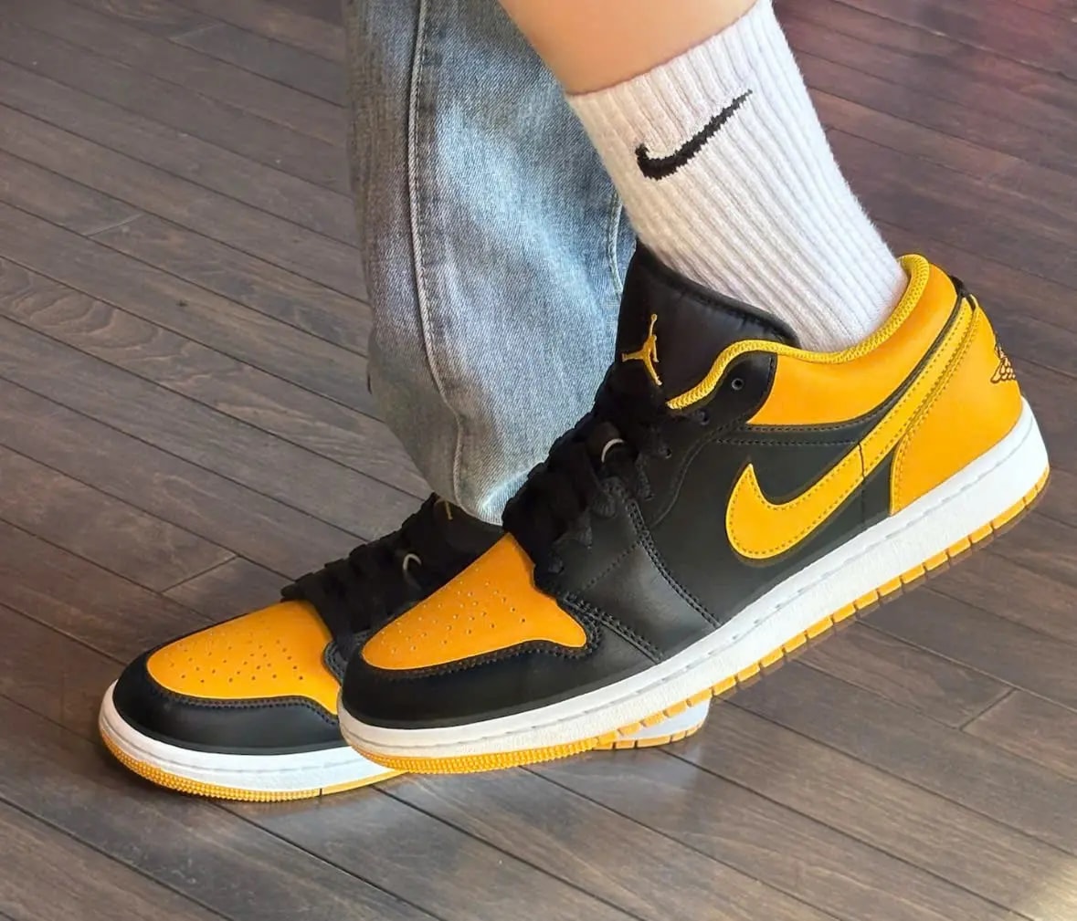 Giày Nike Air Jordan 1 Low 'Yellow Ochre' 553558-072 — ảnh 4