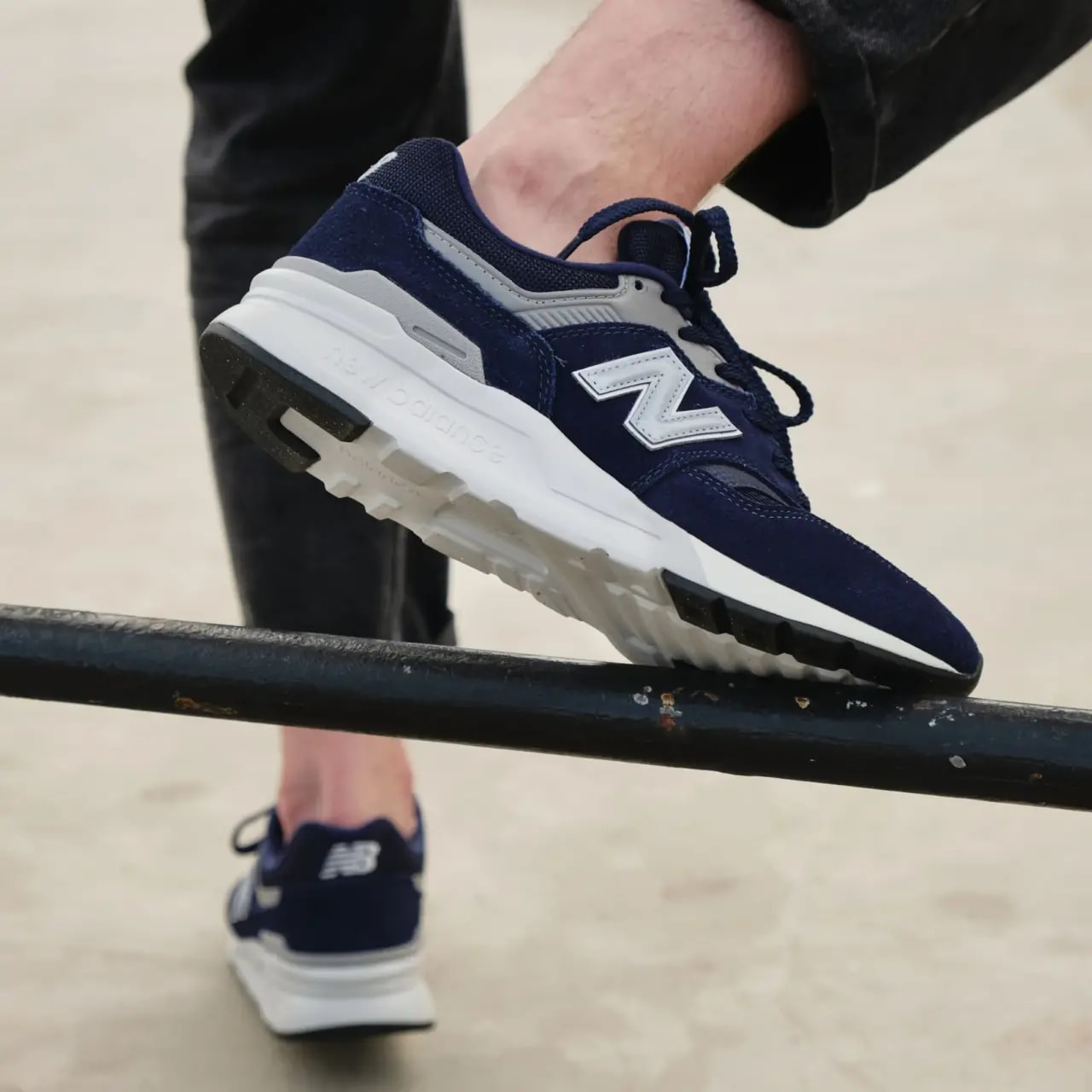 Giày New Balance 997 'Navy Grey' CM997HCE — ảnh 2
