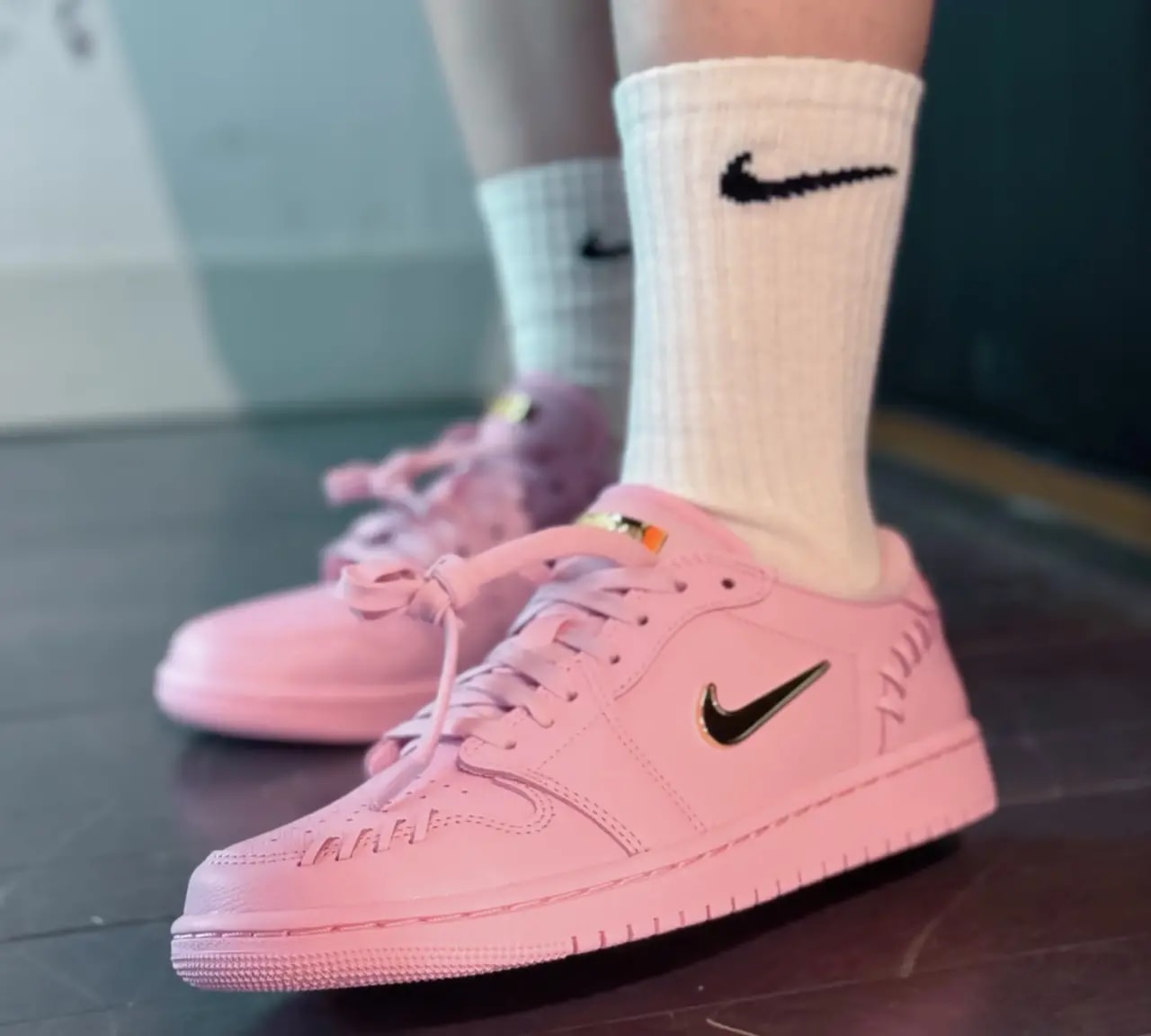 Giày Nike Air Jordan 1 Low Method Of Make 'Pink' FN5032-600 — ảnh 3